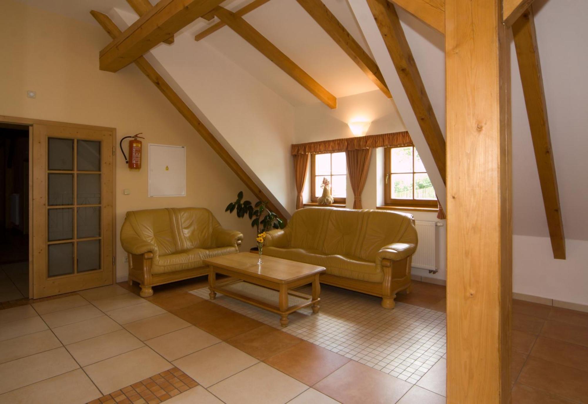 Hotelový a jezdecký areál Dvůr Krutěnice Quarto foto